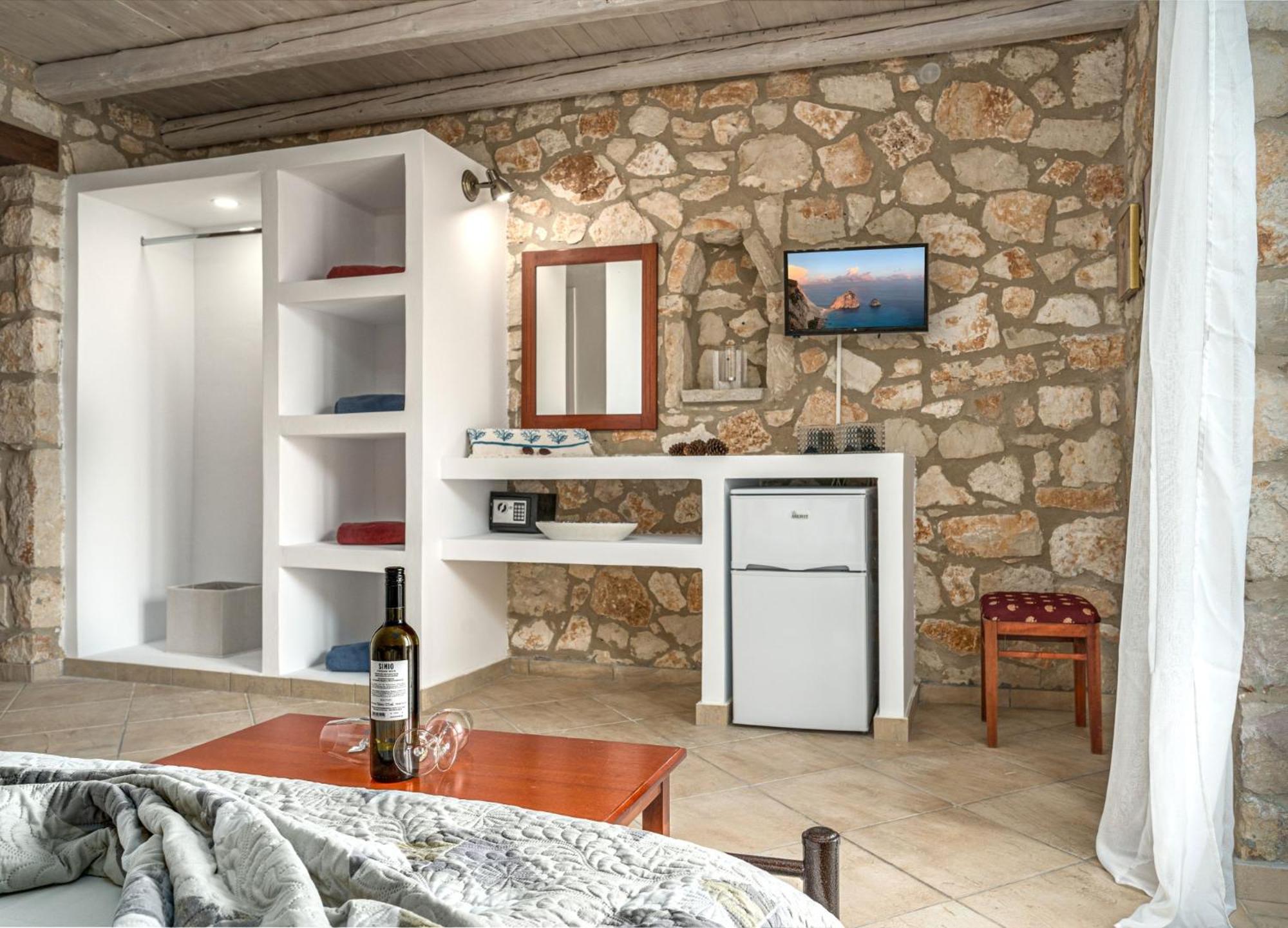 Potamitis Windmills & Apartments Κορίθι Δωμάτιο φωτογραφία